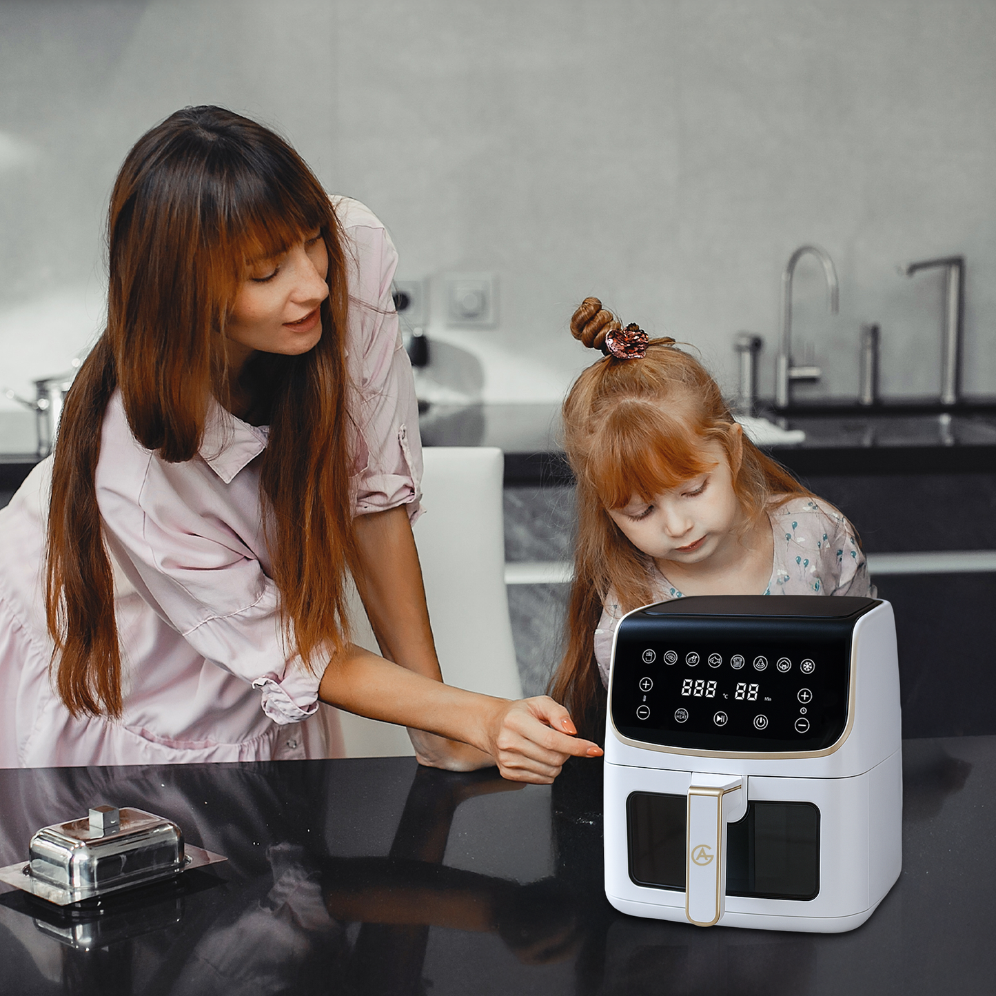 AG Airfryer XXL - White- Tot 8 personen - Met Kijkvenster