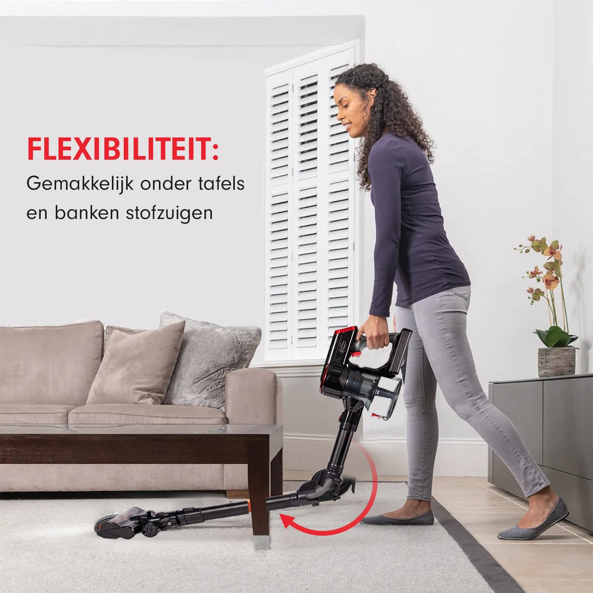 AG Stabstaubsauger. Obsidianrot. Mit flexiblem Schlauch und biegsamer Stange.