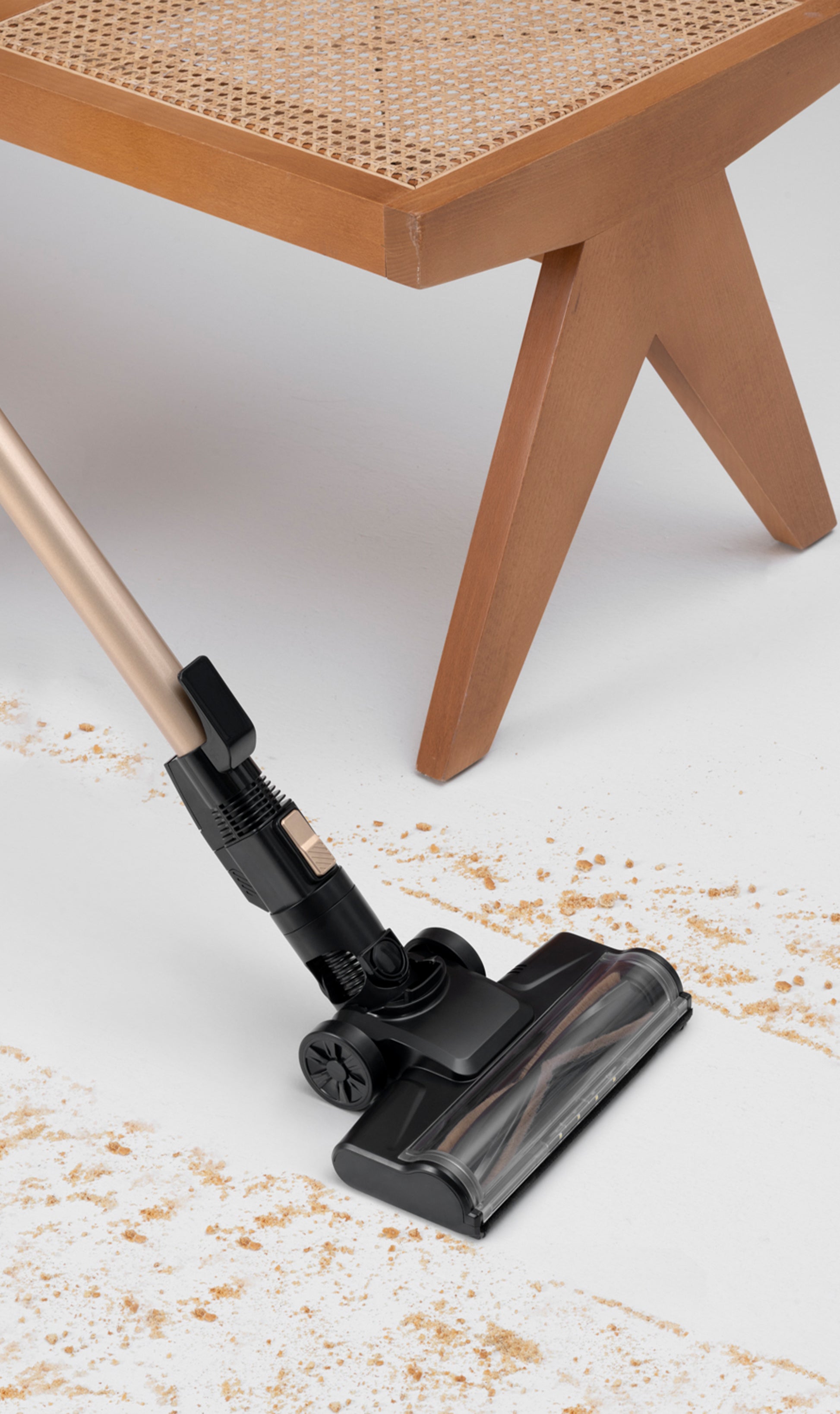 AG Steelstofzuiger. Midnight Gold.